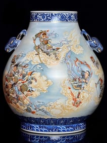 A piece of Qing Dynasty Qianlong year blue and white entwined lotus sea water gilded pattern edge Qi