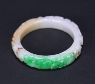 A jade Fushou ruyi bracelet