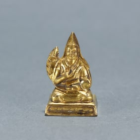 A piece of Qing Dynasty bronze gilt guru inch Buddha