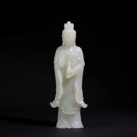 A piece of white jade standing Guanyin in the Qing Dynasty