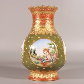 A piece of Southern Song Dynasty Ge kiln beige glaze peach-shaped pen wash