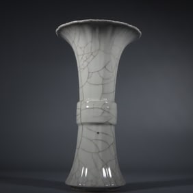 A Ming Dynasty Ruguan glazed flower cup