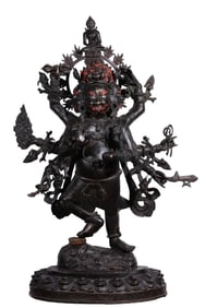 A bronze statue of the Qing Dynasty