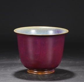 A Northern Song Dynasty Junguan kiln rose red and purple court royal bell-style flower pot
