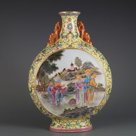A Qianlong era yellow enamel colorful window Western figure flat vase made in the Qianlong era of
