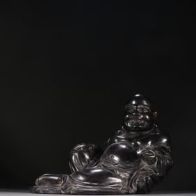 A statue of Maitreya Buddha in the Qing Dynasty