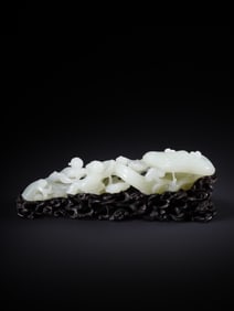 A piece of Qing Dynasty Hetian jade ruyi