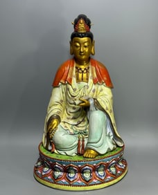 A Buddha statue made in the Qianlong era of the Qing Dynasty