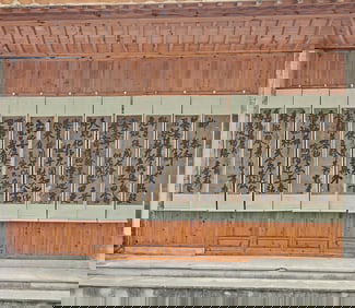 A twelve screens of Huang Tingjian's running script