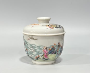 A Qing Yongzheng pastel figure Fushan Shouhai pattern lid jar
