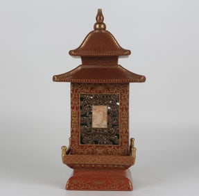 A Qing Qianlong bionic porcelain gilded palace lamp