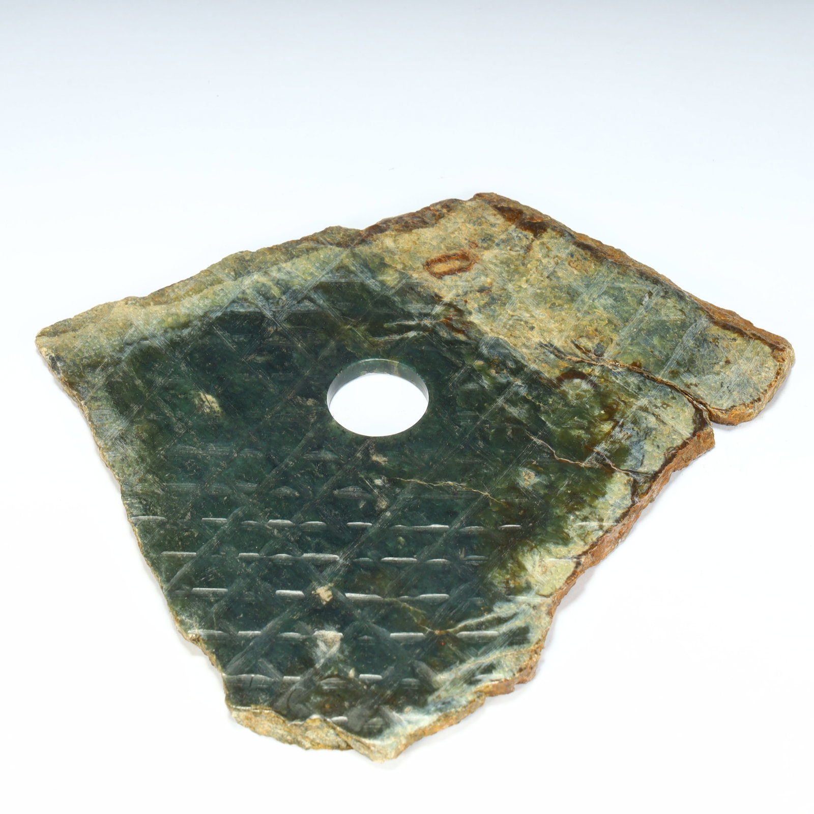 Neolithic Longshan Culture "Yuxuanji (fragment): Neolithic Longshan Culture "Yuxuanji (fragment) SIZE: Height 0.8cm Length 18cm Width 16cm Weight 379g (The Dimensions Of All Batches Are Manually Measured.If You Need More Detailed Information, Please