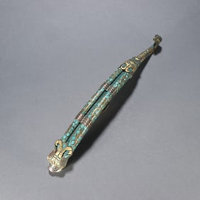 A war Han bronze piece with gold and silver inlaid turquoise with hooks