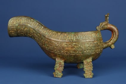 A Western Zhou bronze full work bowl