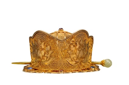 A silver gilt crown of the Qing Dynasty