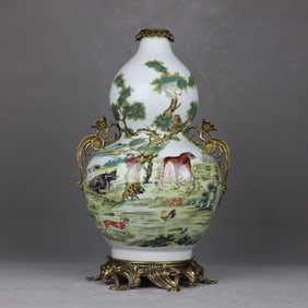 A pastel zodiac happy meeting bronze lace amphora gourd bottle