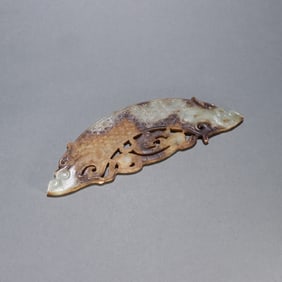 A Han Dynasty ancient jade dragon pattern jade huang