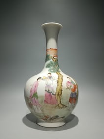 A Qing Dynasty Yongzheng year pastel magu birthday reward bottle