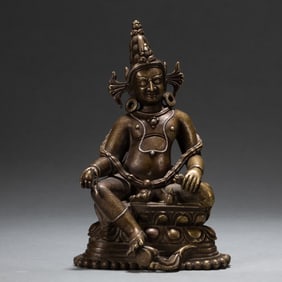 A bronze Buddha statue of the Qing Dynasty