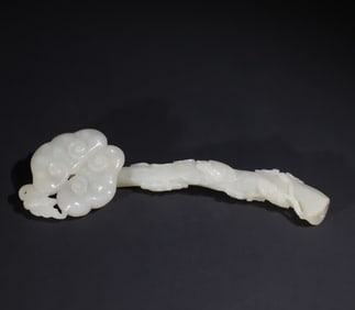 A Qing Dynasty blessing from the sky to jade ruyi furnishings