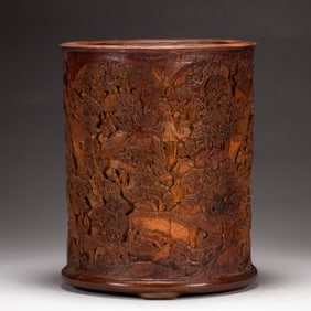 A Qing Dynasty bamboo carved pen holder