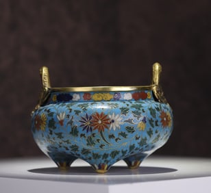 A Ming Dynasty "Xuande Year" cloisonné amphora