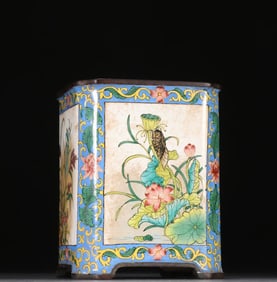 A Qing Dynasty copper tire painting enamel window square pen holder