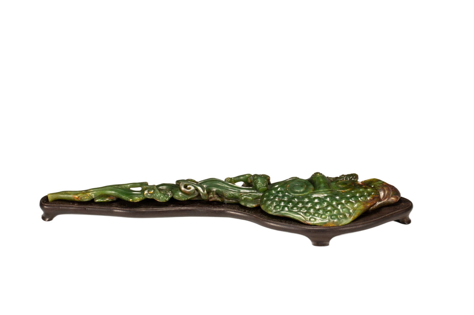 A Qing Dynasty jasper ruyi: Qing Dynasty jasper ruyi SIZE: L:31cm W:8cm H:3cm W:390g (The Dimensions Of All Batches Are Manually Measured.If You Need More Detailed Information, Please Contact Our Customer Service Before Bidding.