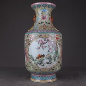A Qing Qianlong enamel color ancient moon pavilion window flower and bird poetry vase