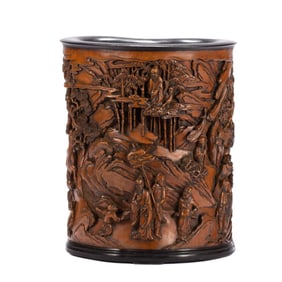 A boxwood figure pen holder of the Qing Dynasty