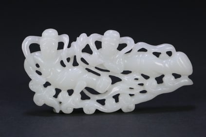 A carving of a flying fairy of Hetian jade in the Qing Dynasty