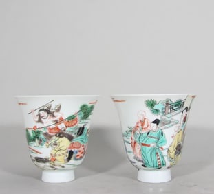 A pair of Qing Dynasty Kangxi colorful west chamber story bell cups