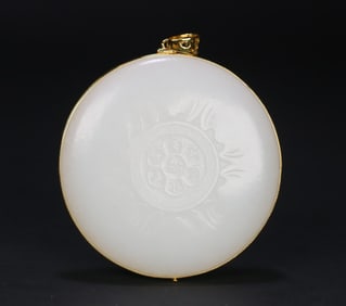 A Hetian white jade bag 18k gold pocket watch type thousand-handed Guanyin amulet