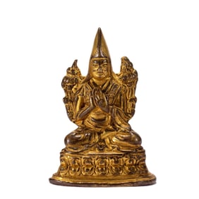 A bronze gilt Buddha statue of the Qing Dynasty