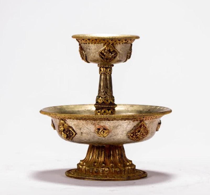 A silver gilt cup from the Qing Dynasty (1 of 9)