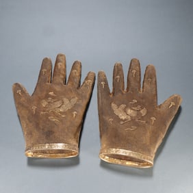 A pair of Tang silver gilt cloisonné phoenix pattern gloves