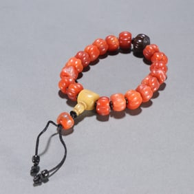 A piece of Qing Dynasty Nanhong Eighteen Sons Hold