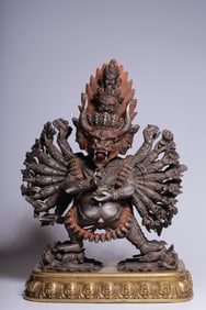 A Qing Dynasty bronze gilt gilt silver statue of Dawei De Vajra