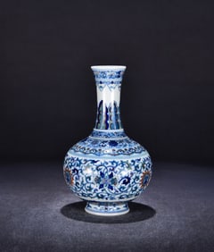 A Qing Yongzheng Doucai entwined peony pattern appreciation vase
