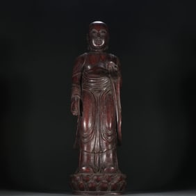 A statue of Qing Dynasty agarwood and Luohan Dynasty