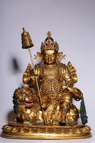 A statue of the King of Qing Dynasty copper gilt treasures
