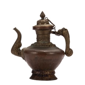 A Qing Dynasty copper pot