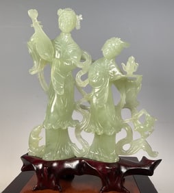 A late Qing jade carved Chang'e ornament