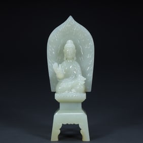 Qing Dynasty Hetian green and white jade Buddha statue ornament