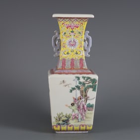 A pastel four-love picture amphora made in the Qianlong period of the Qing Dynasty