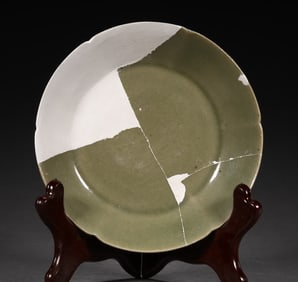 A fragment of the Yaozhou kiln in the Northern Song Dynasty