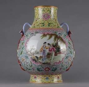 A piece of Qing Qianlong enamel color window lady ruyi double ears