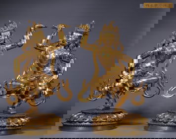 A pair of copper-gilt dance Guanyin in the Ming Dynasty "Daming Yongle Year Shi"