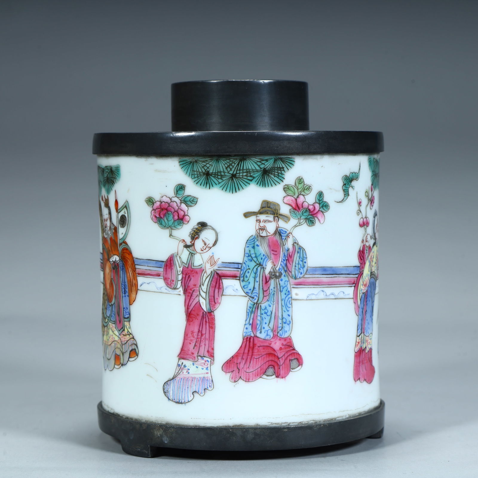 A late Qing Dynasty pastel figure tin tea jar (1 of 8)