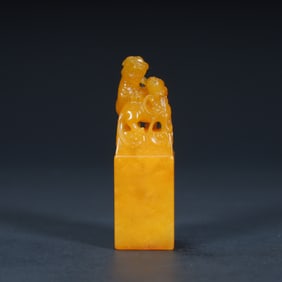 Qing Dynasty Tian Huangshi "Double Rui Beast Button Seal